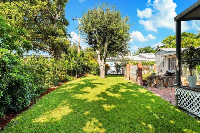 430 NE 52nd Ter, Miami, FL 33137