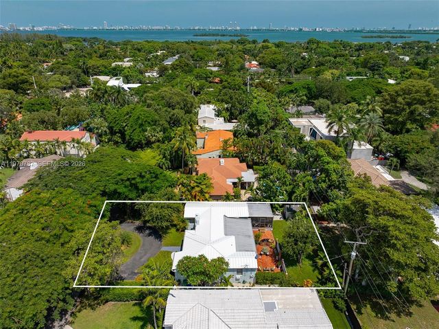 430 NE 52nd Ter, Miami, FL 33137