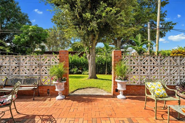430 NE 52nd Ter, Miami, FL 33137