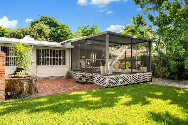 430 NE 52nd Ter, Miami, FL 33137