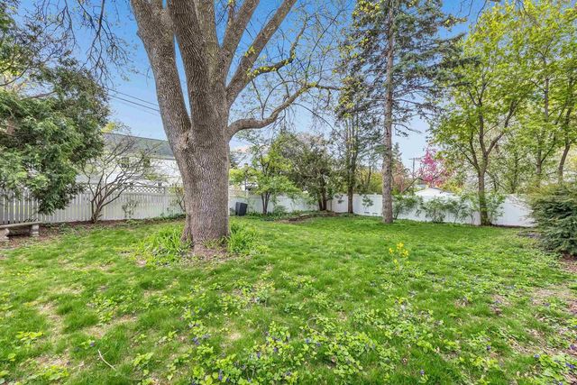 301 IROQUOIS AVENUE, Green Bay, WI 54301