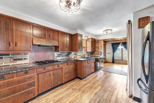 301 IROQUOIS AVENUE, Green Bay, WI 54301