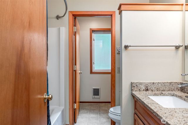 38 Brighton Avenue, Port Hadlock, WA 98339