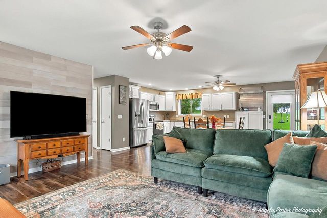 343 Homestead DRIVE, Twin Lakes, WI 53181
