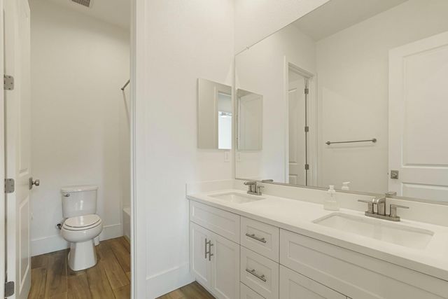 1824 Azalea St, Lodi, CA 95242