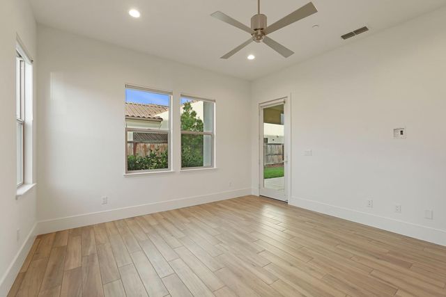 1824 Azalea St, Lodi, CA 95242