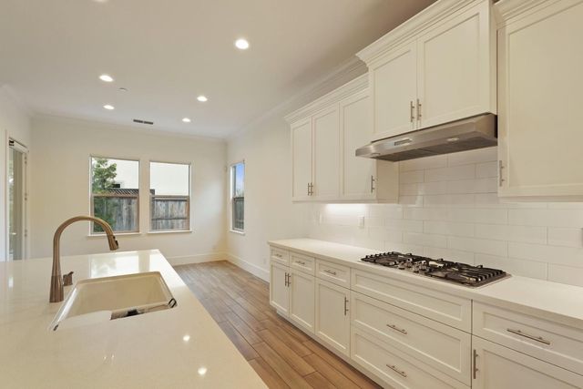 1824 Azalea St, Lodi, CA 95242