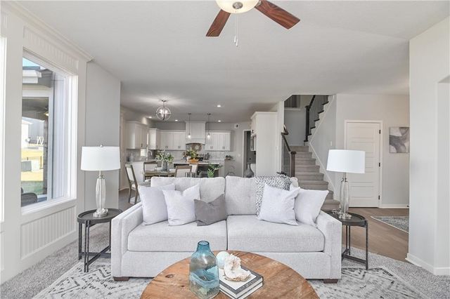 2758 W Park Street, Olathe, KS 66061