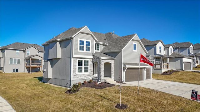 2758 W Park Street, Olathe, KS 66061