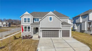 2758 W Park Street, Olathe, KS 66061