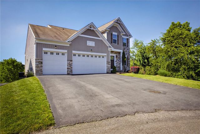 229 W Country Barn Rd, Chartiers, PA 15342
