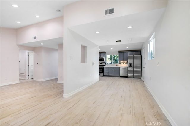 9661 Hayvenhurst Avenue, Northridge, CA 91343