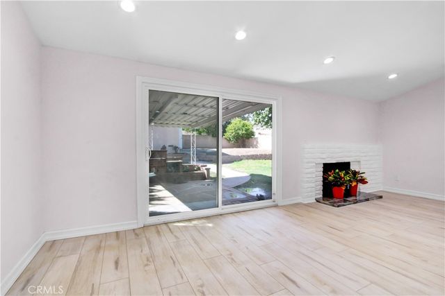 9661 Hayvenhurst Avenue, Northridge, CA 91343