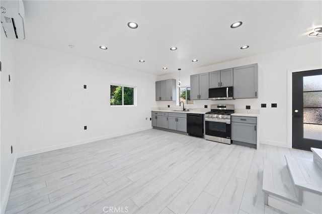 9661 Hayvenhurst Avenue, Northridge, CA 91343