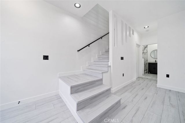 9661 Hayvenhurst Avenue, Northridge, CA 91343