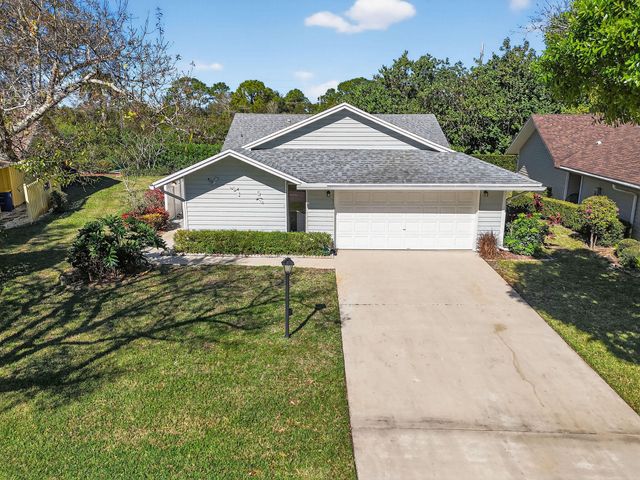 13196 SE Point O Woods Court, Hobe Sound, FL 33455