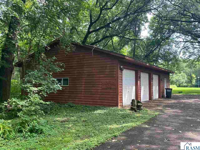 44221 Rabbit Road, St. Peter, MN 56082