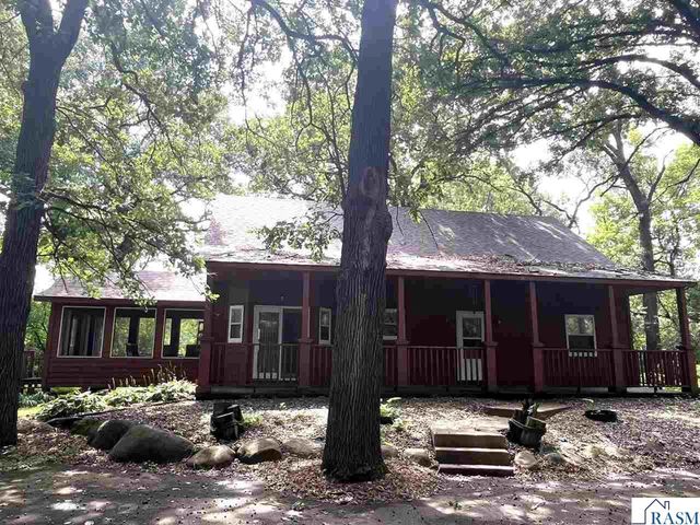 44221 Rabbit Road, St. Peter, MN 56082