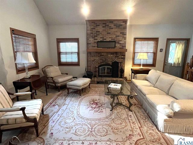 44221 Rabbit Road, St. Peter, MN 56082