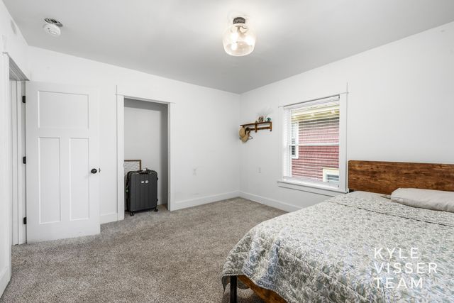 1240 Bemis Street SE, Grand Rapids, MI 49506