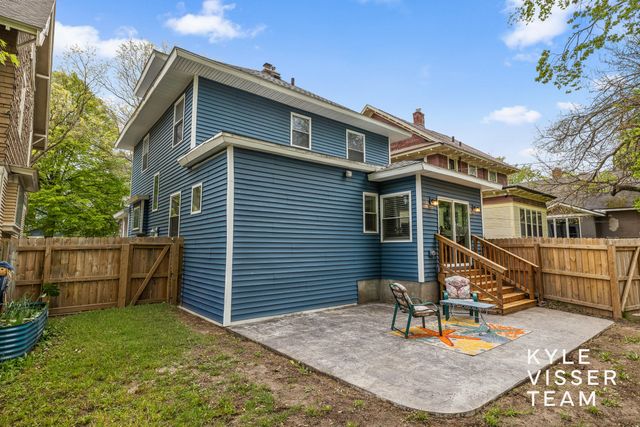 1240 Bemis Street SE, Grand Rapids, MI 49506