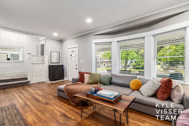 1240 Bemis Street SE, Grand Rapids, MI 49506