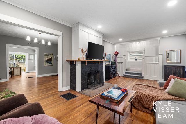 1240 Bemis Street SE, Grand Rapids, MI 49506
