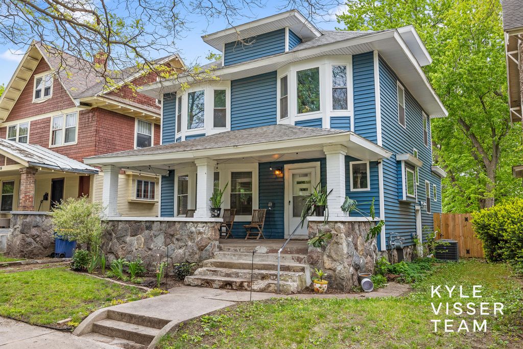 1240 Bemis Street SE, Grand Rapids, MI 49506