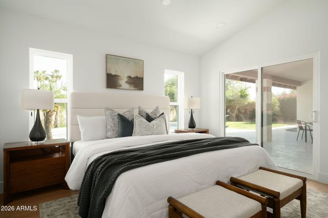 9765 E TURQUOISE Avenue, Scottsdale, AZ 85258