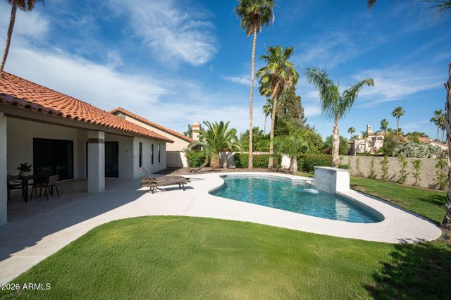 9765 E TURQUOISE Avenue, Scottsdale, AZ 85258