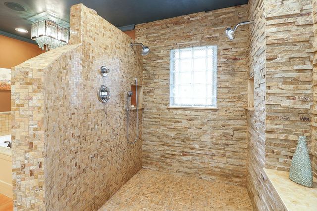 39 Mockingbird Lane, Oak Brook, IL 60523