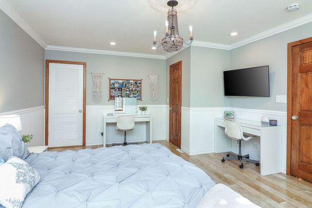 39 Mockingbird Lane, Oak Brook, IL 60523