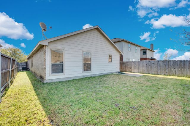 2005 Peony Street, Heartland, TX 75126