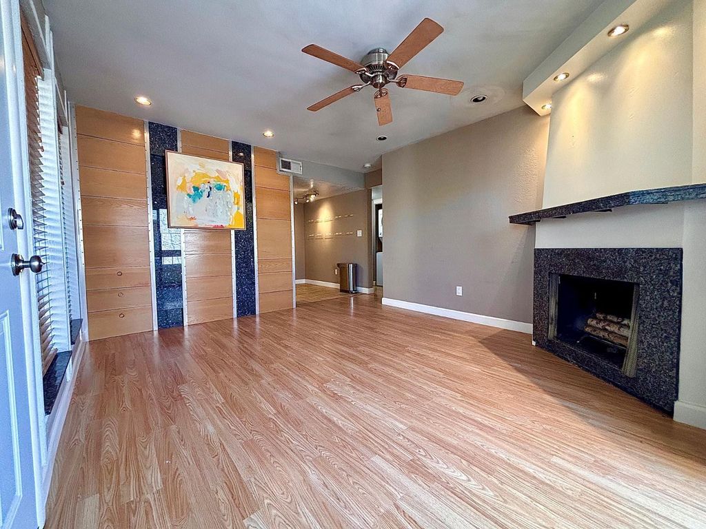 3002 N 70th Street Unit 225, Scottsdale, AZ 85251