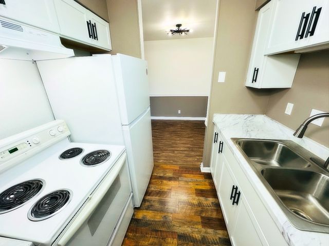 420 Walton Ln Apt I41, Madison, TN 37115