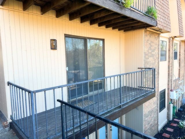 420 Walton Ln Apt I41, Madison, TN 37115