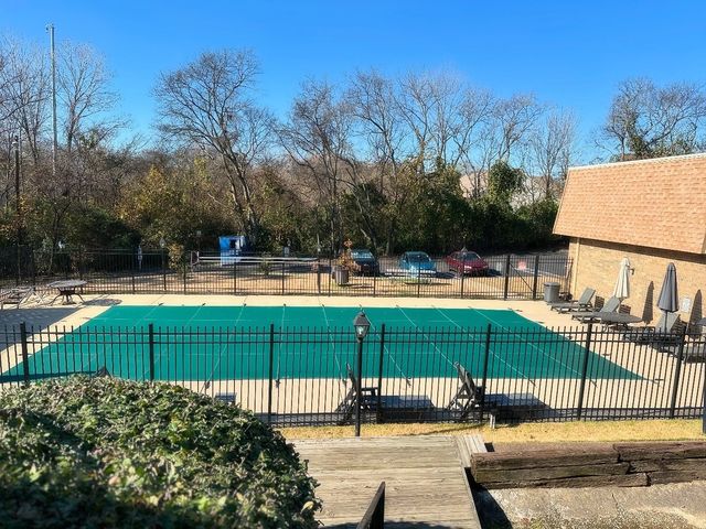 420 Walton Ln Apt I41, Madison, TN 37115