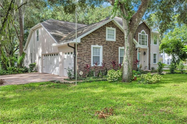 1507 W WINDHORST ROAD, Brandon, FL 33510