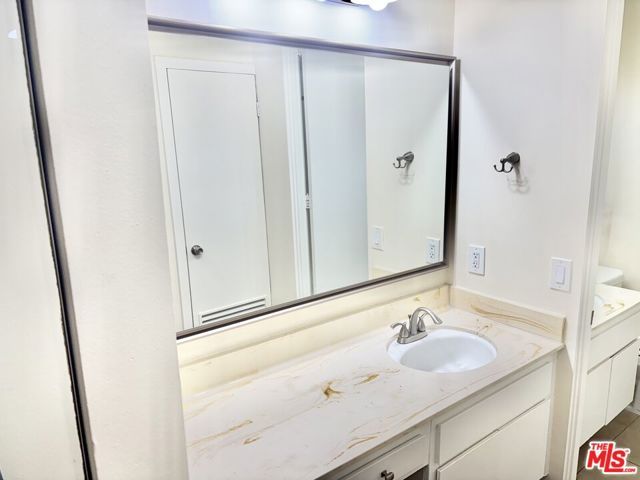 6526 Ocean Crest Drive 102, Rancho Palos Verdes, CA 90275