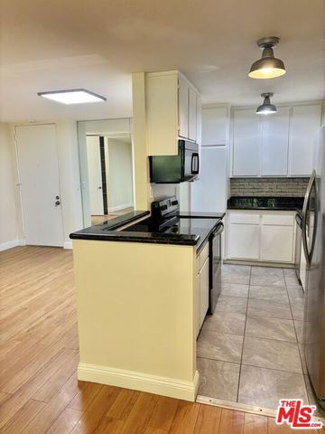 6526 Ocean Crest Drive 102, Rancho Palos Verdes, CA 90275