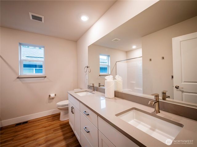 5393 CENTURY Place NE, Lacey, WA 98516