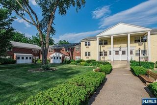 127 Regency Park, Ramsey, NJ 07446