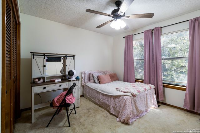 29342 seabiscuit, Fair Oaks Ranch, TX 78015