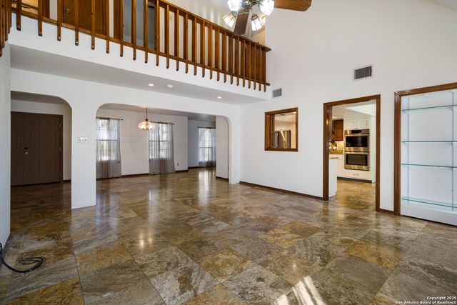 29342 seabiscuit, Fair Oaks Ranch, TX 78015