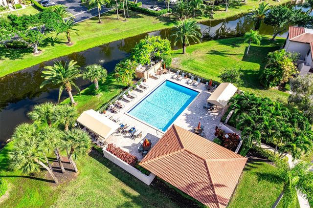 9286 Vista Del Lago, Boca Raton, FL 33428