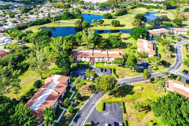 9286 Vista Del Lago, Boca Raton, FL 33428