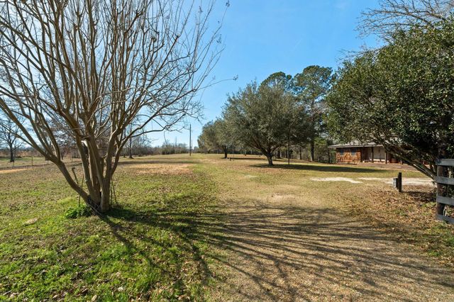 119 Betty Ln., Poplarville, MS 39470