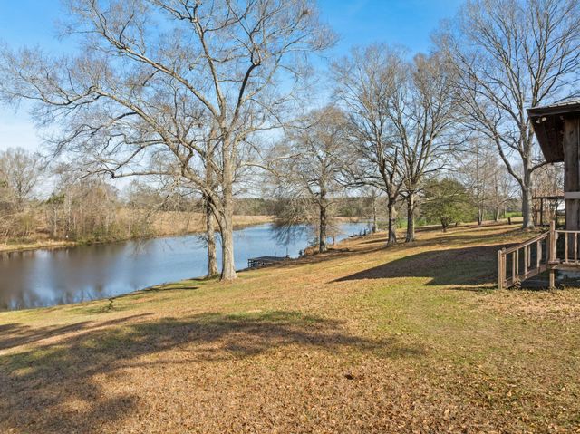119 Betty Ln., Poplarville, MS 39470