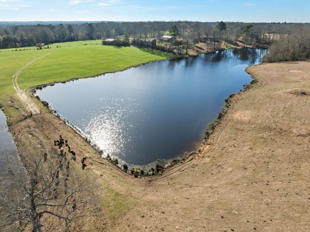 119 Betty Ln., Poplarville, MS 39470