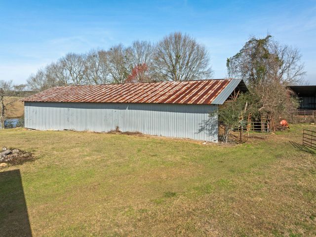 119 Betty Ln., Poplarville, MS 39470